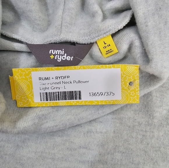 Rumi + Ryder Light Grey Funnel Neck Pullover Sweater Size L - Picture 8 of 8